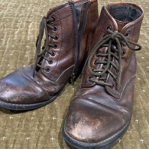 Worn out FANTASTIC boots
